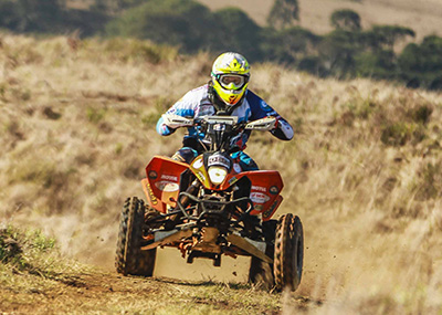 O francês voou baixo neste final de semana na Serra Catarinense (Luciano Santos/DFotos)