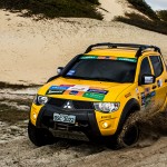 Participantes curtem desafio na areia durante etapa de Fortaleza (CE) do Mitsubishi Motorsports