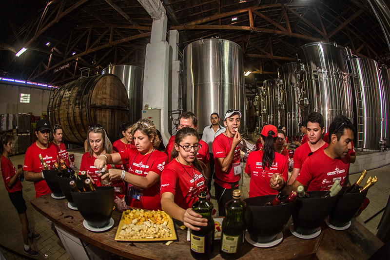 Cultura e gastronomia farão parte do percurso - Foto: Tom Papp / Suzuki