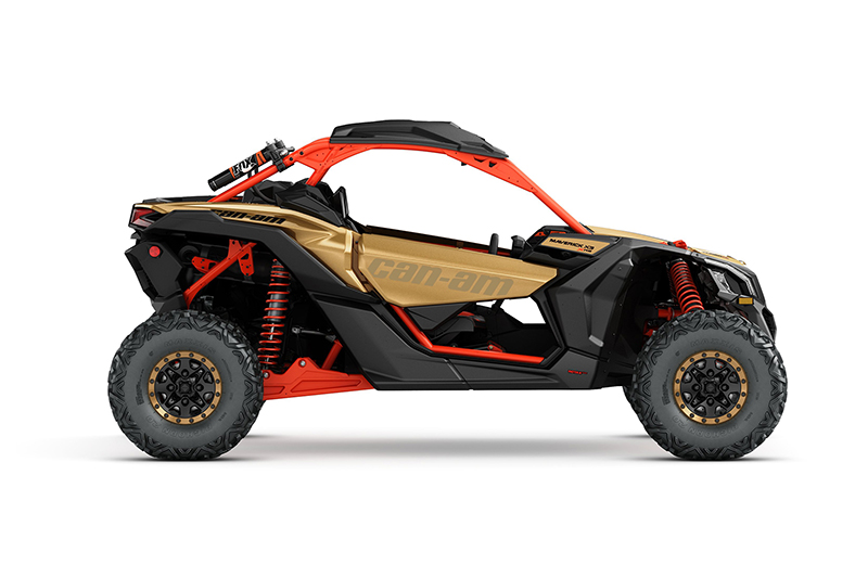 z_2017-maverick-x3-x-rs-turbo-r-gold-and-can-am-red_side-right