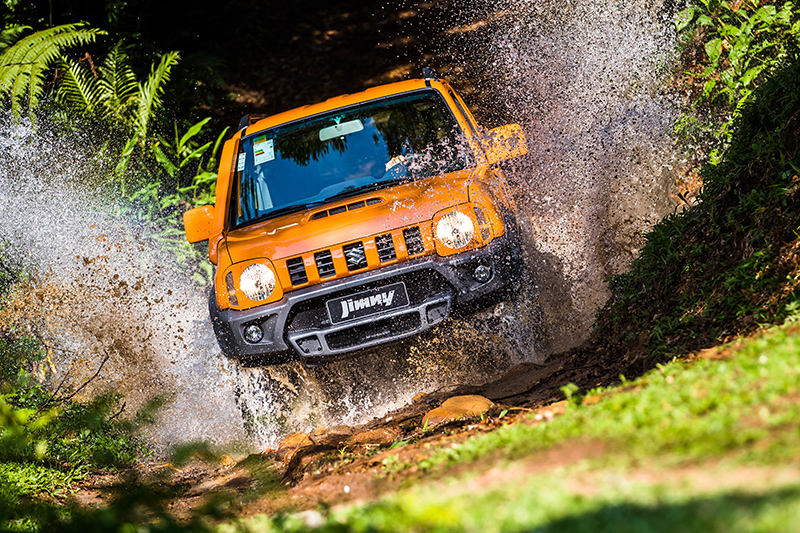 Suzuki Jimny tem grande capacidade off-road
