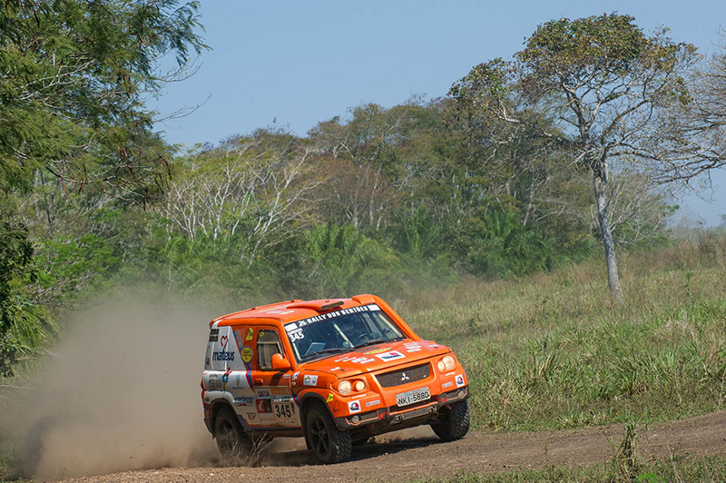 Cadasso Racing na última etapa do Rally dos Sertões, no sábado (Doni Castilho/DFotos)