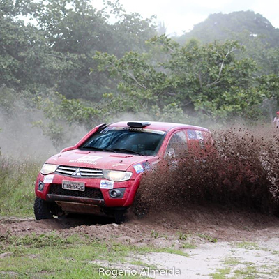 Maicon Soares e Daniel Rocha - dupla graduado Teresina carro 4x4 2