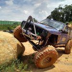 Oficina RCA Off Road transforma Jeep original em monstro devorador de trilhas
