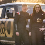 Land Rover Defender de Rally ganha design comemorativo para celebrar 60 anos da franquia 007